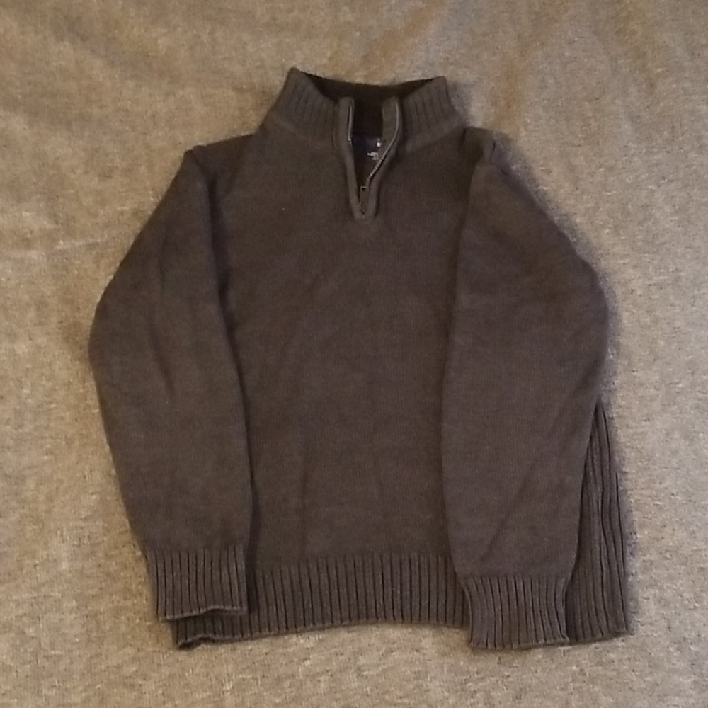 Boys Basic Editions size S/C 6/7 Sweater